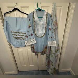 Sale‼️Karma Embroidered Blue Farshi Salwaar Set with Floral Accents in size 23”